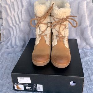 Worn once. Decided I don’t like the wedge but are extremely comfortable.